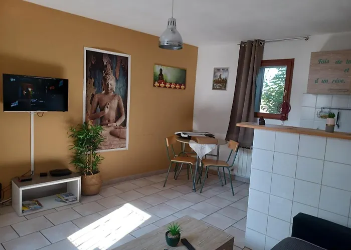 Jolie petite maison idéalement située