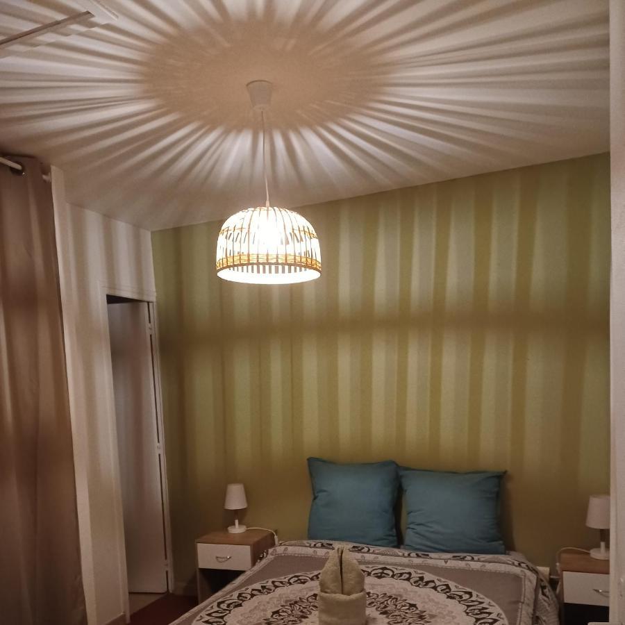 Jolie Petite Maison Idéalement Située Arles