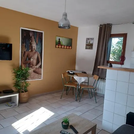 Jolie Petite Maison Idealement Situee Arles Exterior photo
