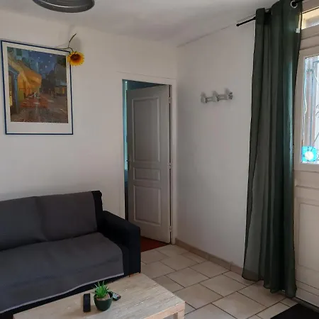 Jolie Petite Maison Idealement Situee Arles Exterior photo